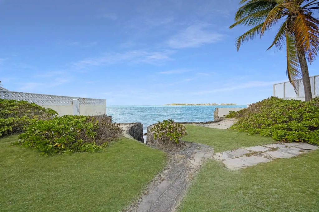 Eton Avenue New Providence Paradise Island BS