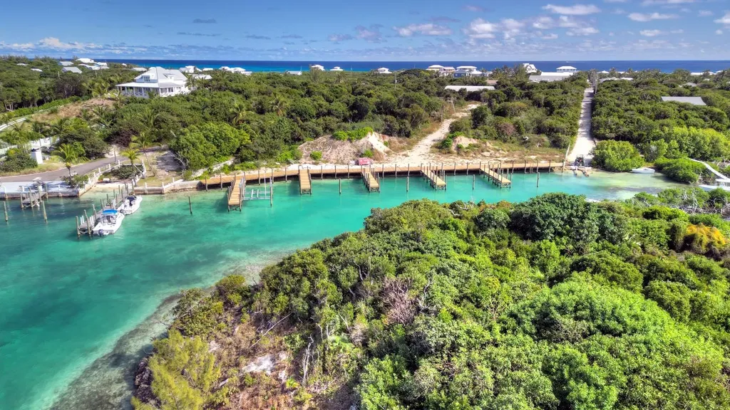 Islands Tide Lot 4 Abaco BS