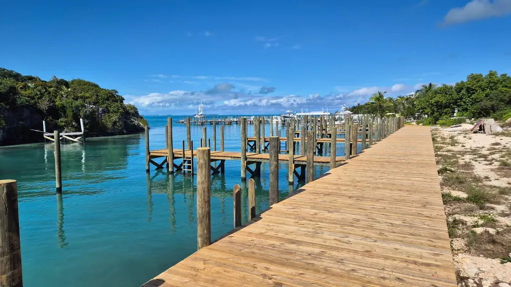 Islands Tide Lot 4 Abaco BS