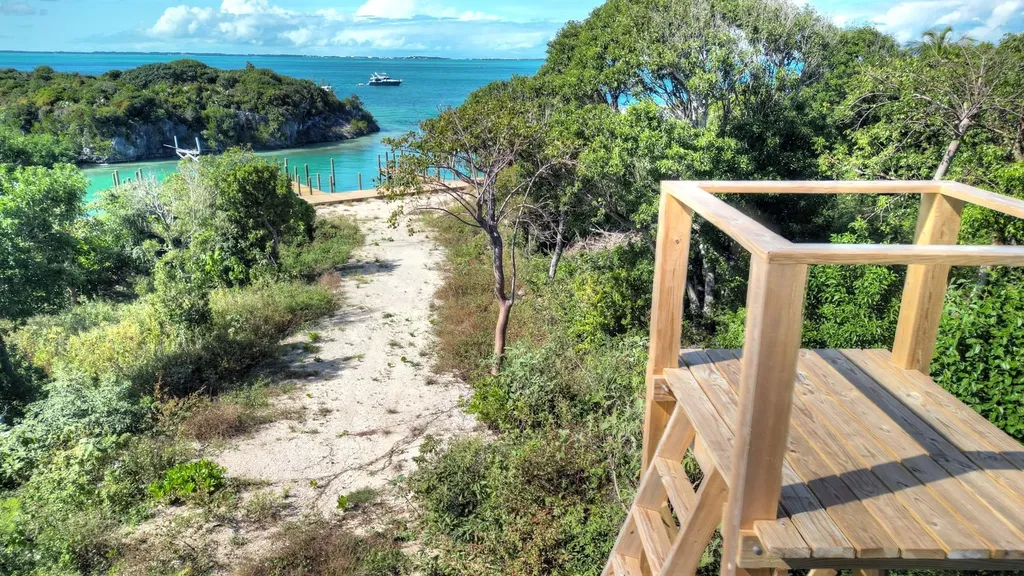 Islands Tide Lot 4 Abaco BS