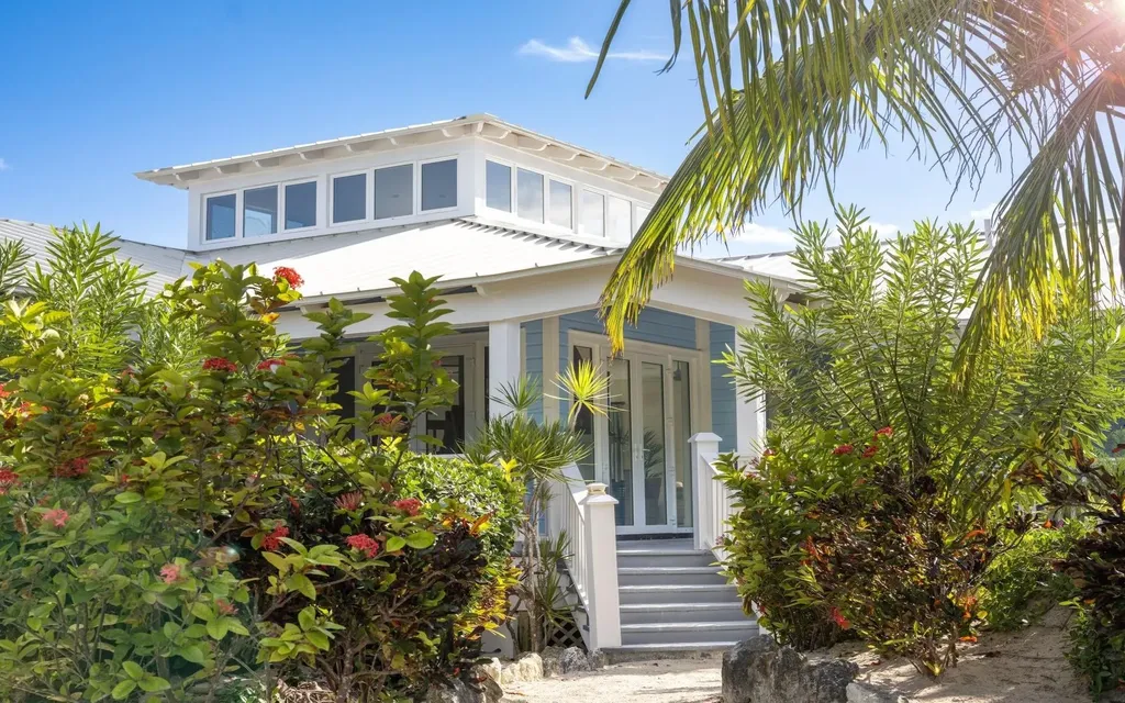 Abaco BS, Jumentos Residence