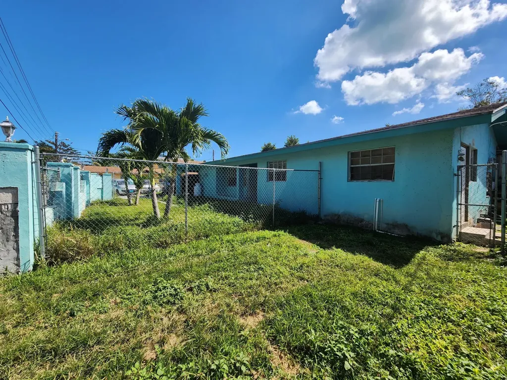 Lumumba Lane New Providence Paradise Island BS