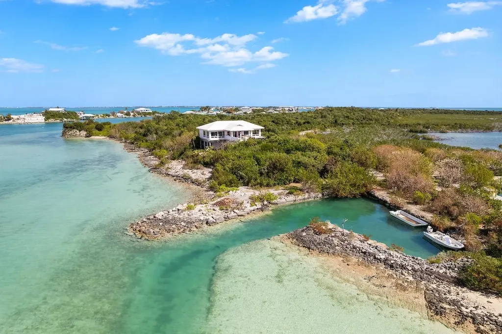 Sugarloaf Cay Abaco BS