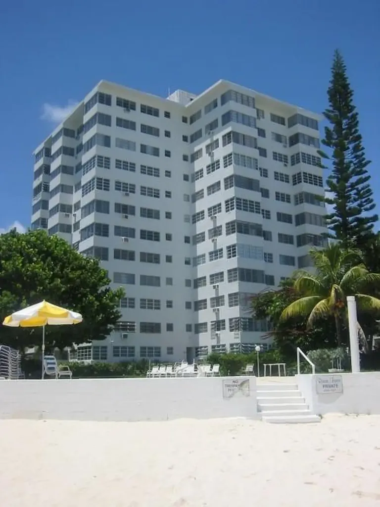 Riviera Towers Grand Bahama Freeport BS