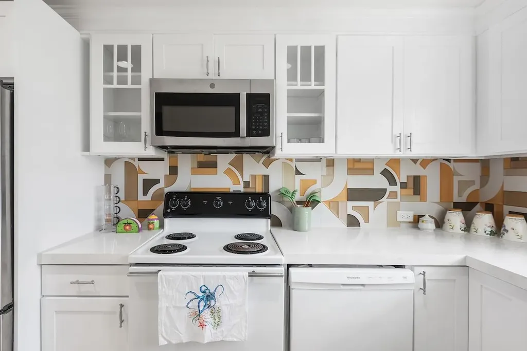 Delaporte Point New Providence Paradise Island BS