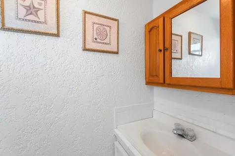 Delaporte Point New Providence Paradise Island BS