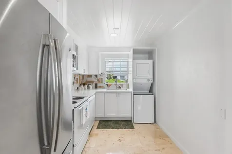 Delaporte Point New Providence Paradise Island BS