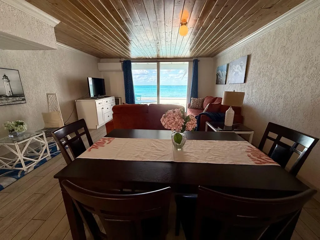 Delaporte Point New Providence Paradise Island BS