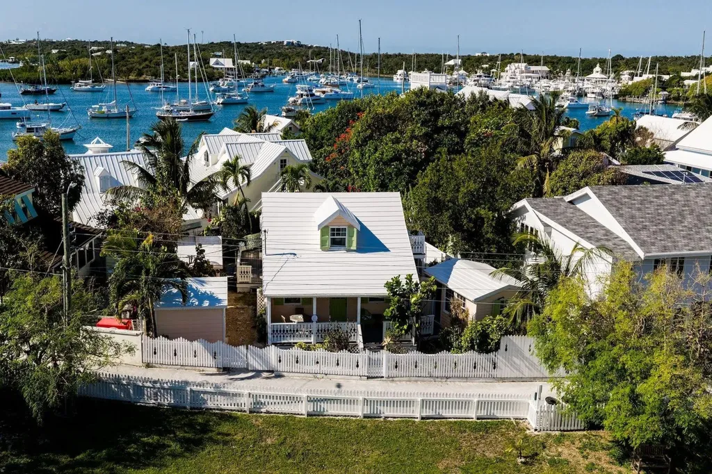 Green Shutters Abaco BS