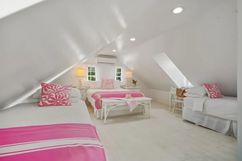 Doll House Eleuthera BS