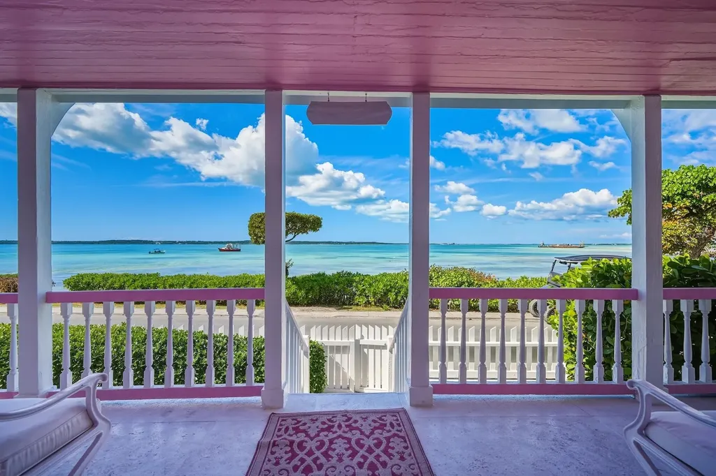 Doll House Eleuthera BS