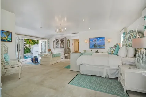 Doll House Eleuthera BS