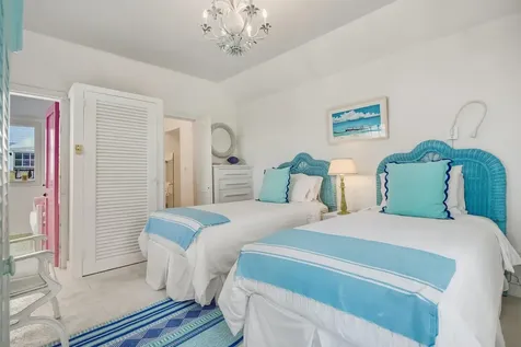 Doll House Eleuthera BS