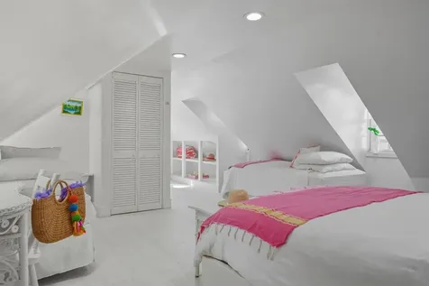 Doll House Eleuthera BS