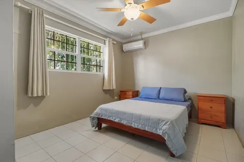 51 Tuckaway Road New Providence Paradise Island BS