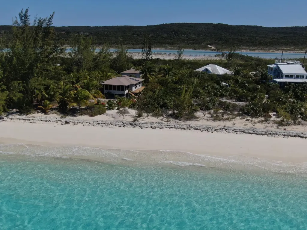 Lot F Old Bight Cat Island BS