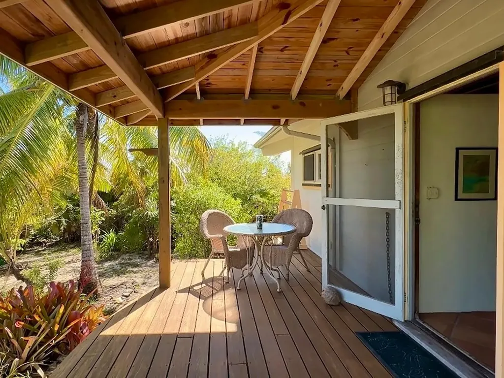 Lot F Old Bight Cat Island BS