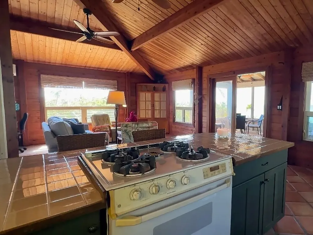 Lot F Old Bight Cat Island BS