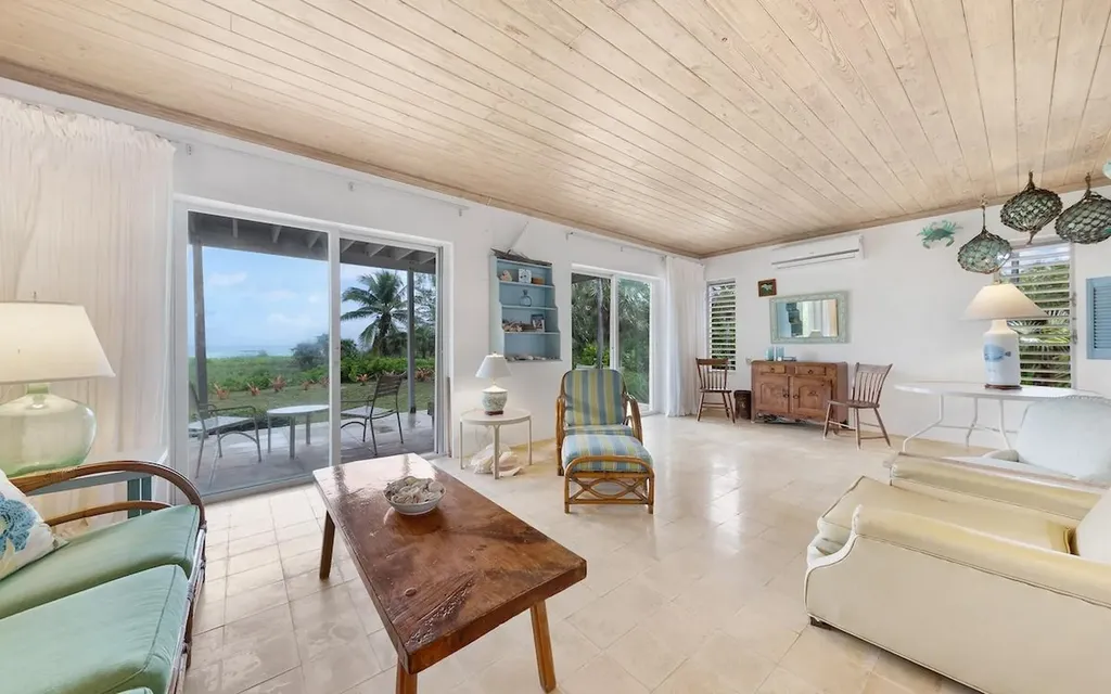 In The Pink, Beach House Eleuthera BS