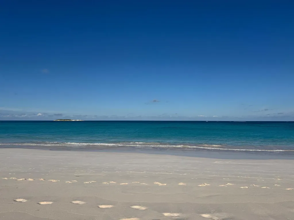 In The Pink, Beach House Eleuthera BS