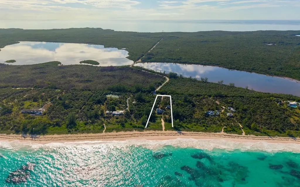 In The Pink, Beach House Eleuthera BS