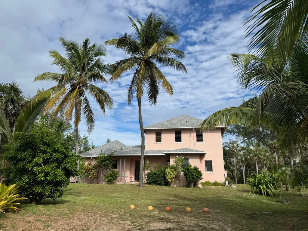In The Pink, Beach House Eleuthera BS