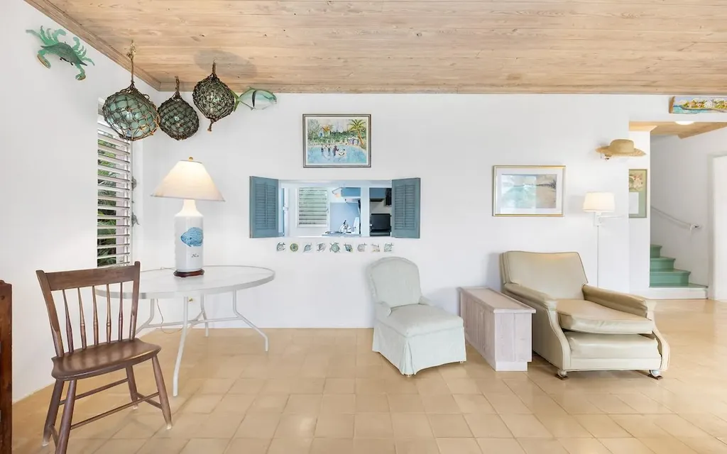 In The Pink, Beach House Eleuthera BS