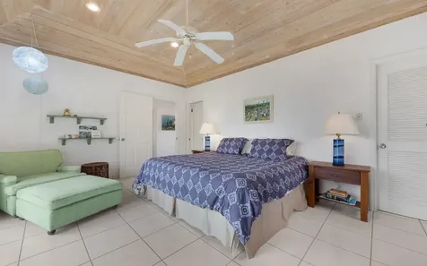 In The Pink, Beach House Eleuthera BS