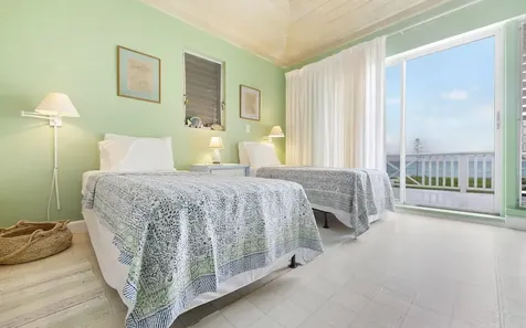 In The Pink, Beach House Eleuthera BS