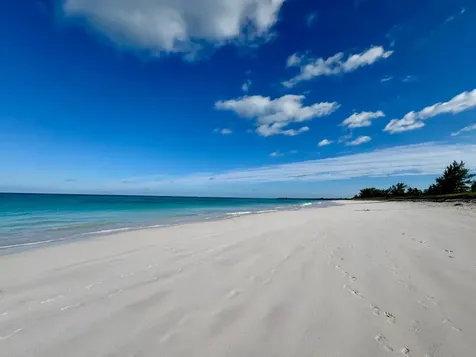 In The Pink, Beach House Eleuthera BS