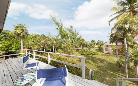 In The Pink, Beach House Eleuthera BS