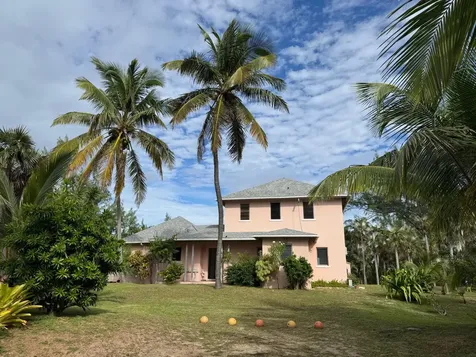 In The Pink, Beach House Eleuthera BS