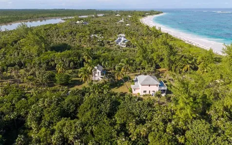 In The Pink, Beach House Eleuthera BS