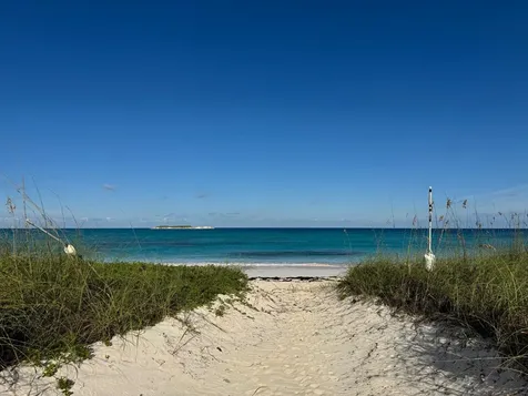 In The Pink, Beach House Eleuthera BS