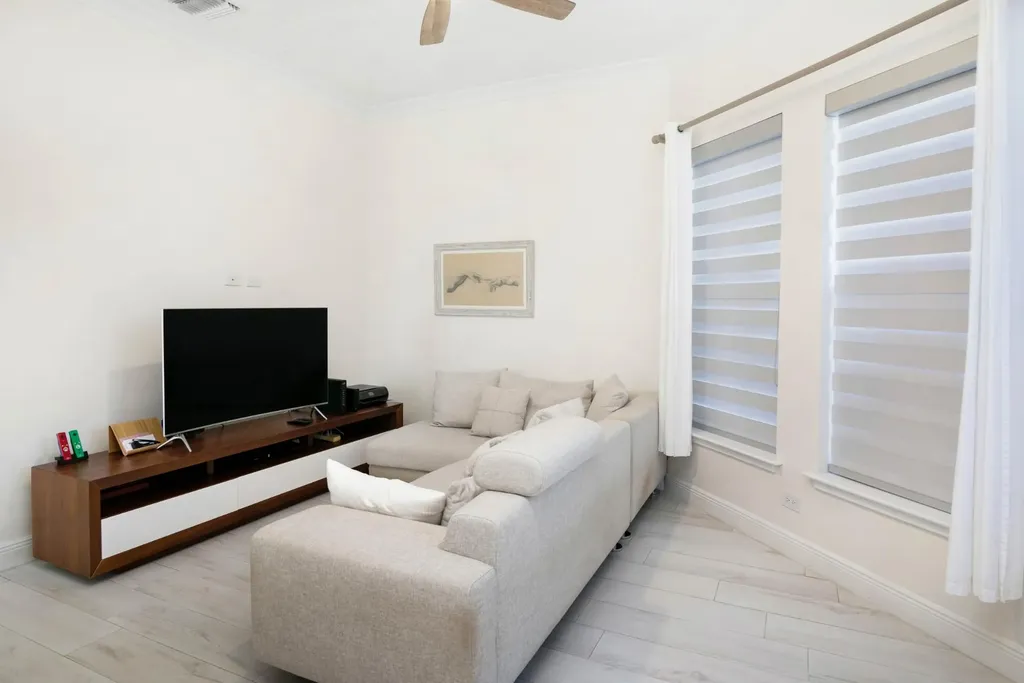 Canal Front Residence New Providence Paradise Island BS