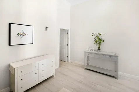 Canal Front Residence New Providence Paradise Island BS