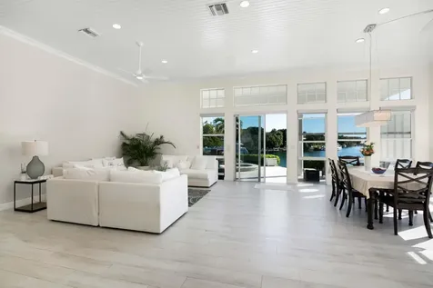 Canal Front Residence New Providence Paradise Island BS