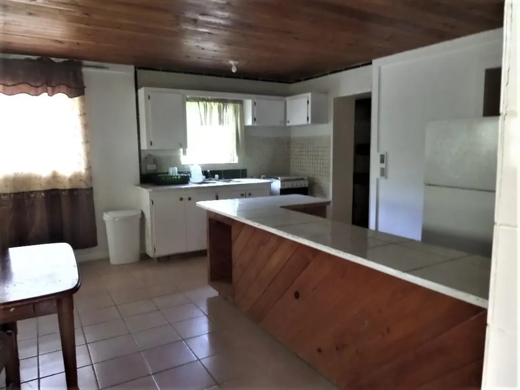 2 Bed/1ba House In Hamilt Long Island BS