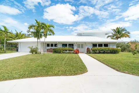 Lagniappe Street Grand Bahama Freeport BS