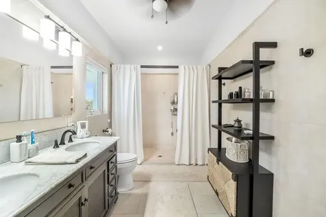 Lagniappe Street Grand Bahama Freeport BS