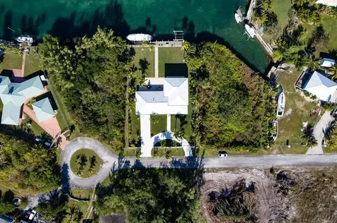 Lagniappe Street Grand Bahama Freeport BS