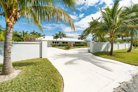 Lagniappe Street Grand Bahama Freeport BS