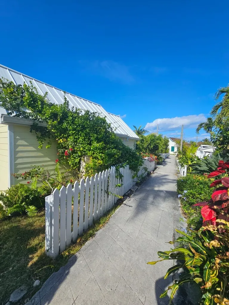 Gazebo Villas Abaco BS