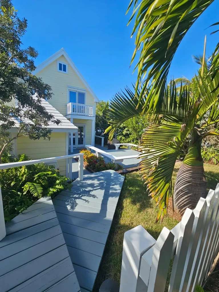 Gazebo Villas Abaco BS