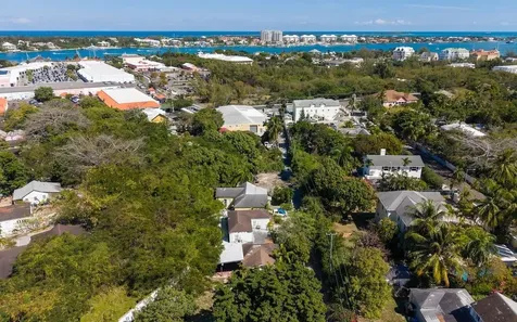 John Evans Road Home New Providence Paradise Island BS