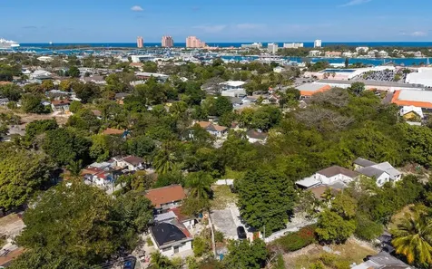John Evans Road Home New Providence Paradise Island BS
