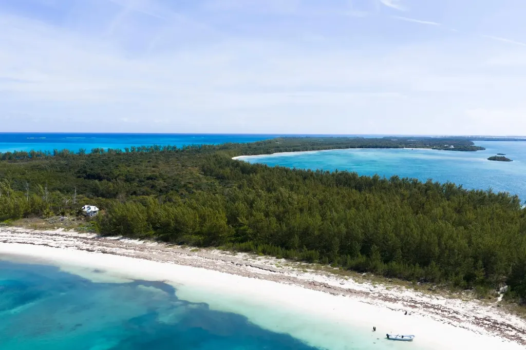 Munjack Cay Abaco BS