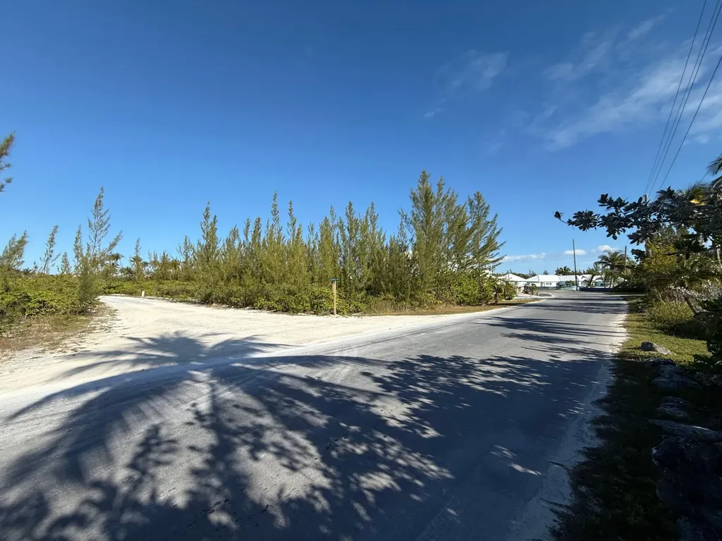 Windward Beach Road Abaco BS