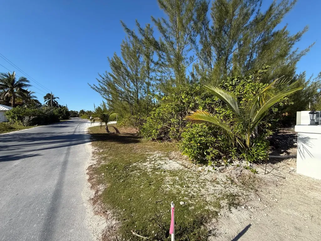 Windward Beach Road Abaco BS