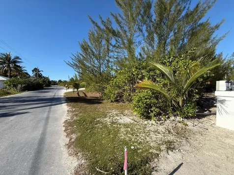 Windward Beach Road Abaco BS